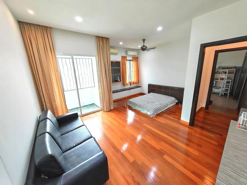 Bungalow House for Sale in Taman Villa Heights (Kajang) - Siti Fairuz Rahim - Bedroom - PropertyGuru.com.my