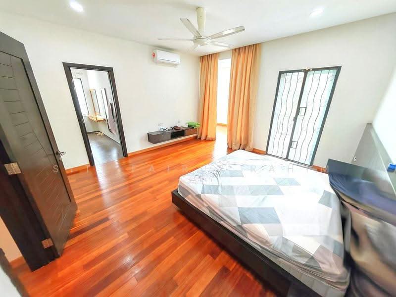 Bungalow House for Sale in Taman Villa Heights (Kajang) - Siti Fairuz Rahim - Bedroom - PropertyGuru.com.my