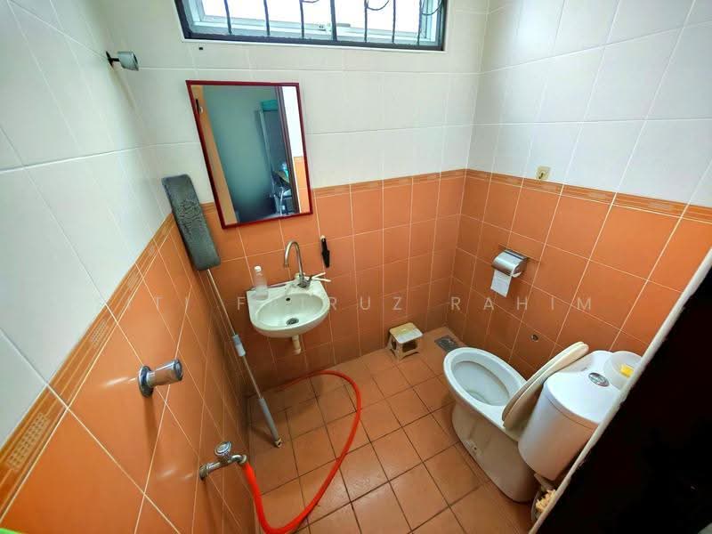 Bungalow House for Sale in Taman Villa Heights (Kajang) - Siti Fairuz Rahim - Bathroom - PropertyGuru.com.my