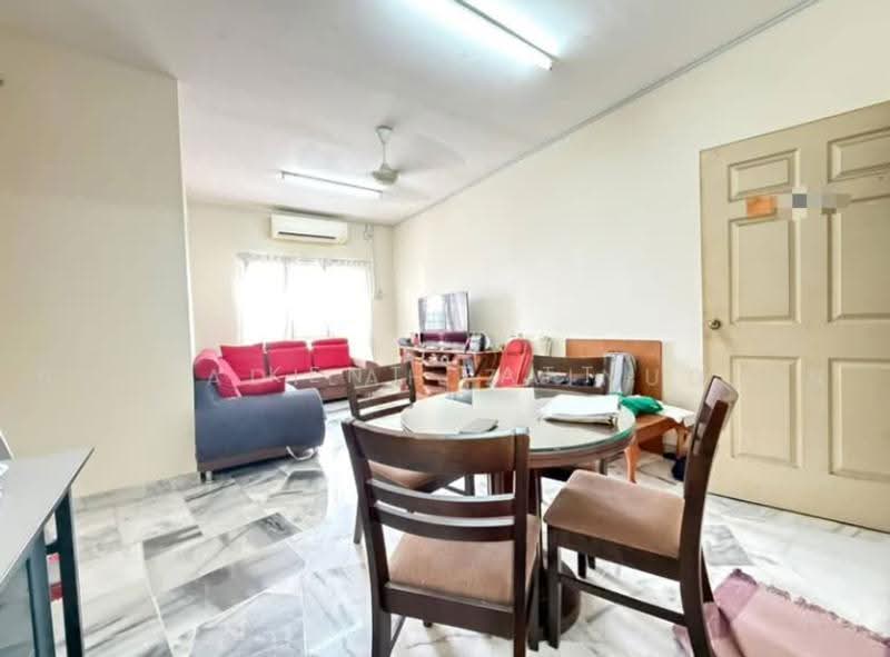 Pangsapuri untuk Dijual di Pangsapuri Cendana - Kent Fatt - Living Room - PropertyGuru.com.my