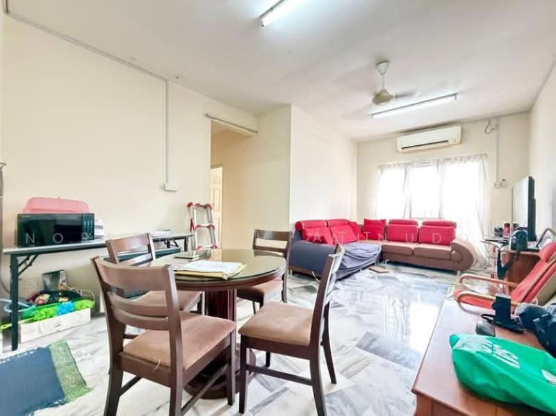 Pangsapuri untuk Dijual di Pangsapuri Cendana - Kent Fatt - Living Room - PropertyGuru.com.my