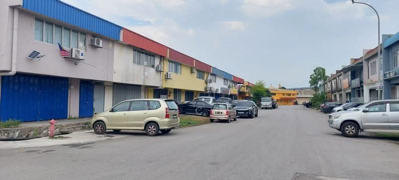 Terrace Factory for Rent in Taman Perindustrian Taming Jaya (Balakong) - Lee Chin - Exterior - PropertyGuru.com.my