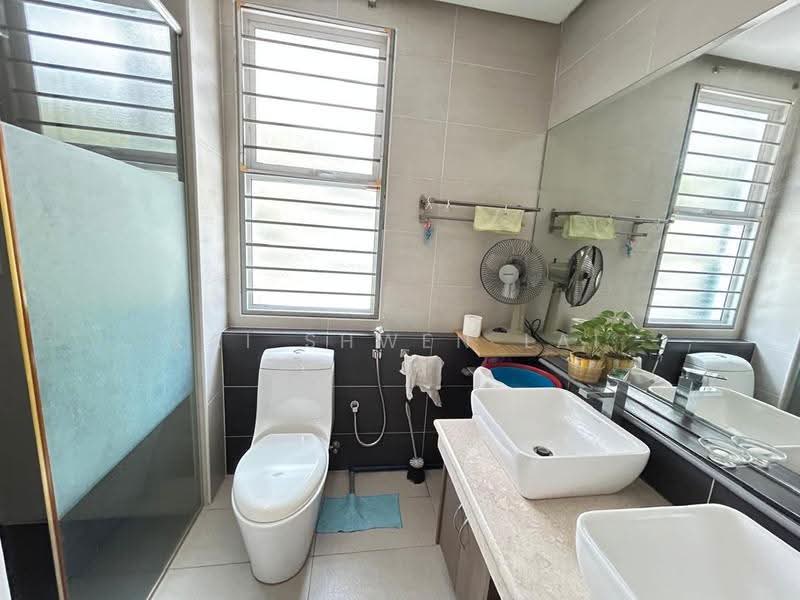 Rumah Teres 2.5-Tingkat untuk Dijual di Putra Heights (Subang Jaya) - Kai Shwen Lai - Bathroom - PropertyGuru.com.my
