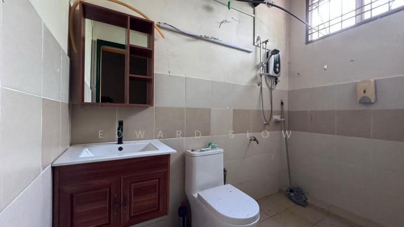 Kedai untuk Disewa di Taman Nusa Bestari (Iskandar Puteri (Nusajaya)) - Edward Siow - Bathroom - PropertyGuru.com.my