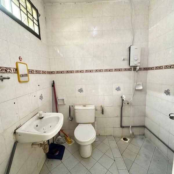 Rumah Teres 2-Tingkat untuk Disewa di Taman Nusa Jaya Mas (Iskandar Puteri (Nusajaya)) - Sherlin To - Bathroom - PropertyGuru.com.my