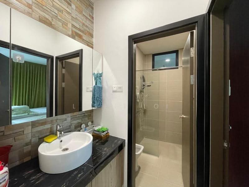 Apartment for Sale at Rex - Leslie Loi - Bathroom - PropertyGuru.com.my