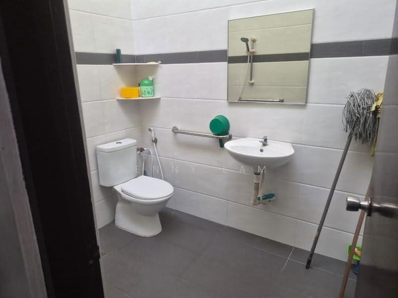 Rumah Teres 2-Tingkat untuk Dijual di Johor Bahru (Johor) - Jenny Lam - Bathroom - PropertyGuru.com.my