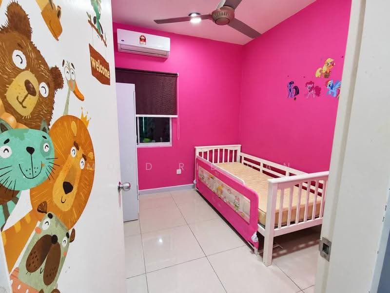 Service Residence for Sale at Savanna Executive Suite @ Southville City - Mohd Ridzuan - Bedroom - PropertyGuru.com.my