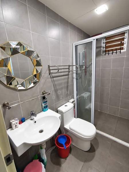 Service Residence for Sale at Savanna Executive Suite @ Southville City - Mohd Ridzuan - Bathroom - PropertyGuru.com.my