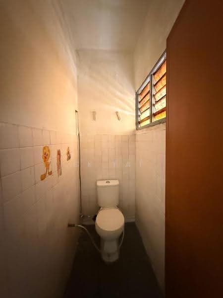 Rumah Teres 1-Tingkat untuk Disewa di Taman Ehsan (Kepong) - CK Yap - Bathroom - PropertyGuru.com.my