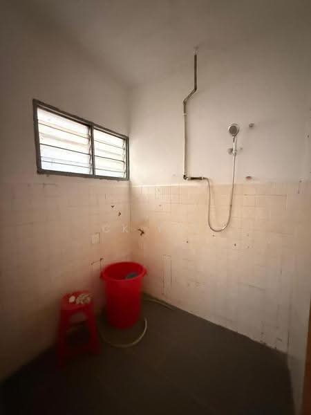 Rumah Teres 1-Tingkat untuk Disewa di Taman Ehsan (Kepong) - CK Yap - Bathroom - PropertyGuru.com.my