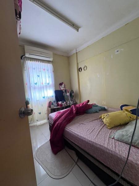 Apartment for Sale at Jelutong Park - Freddy Tan - Bedroom - PropertyGuru.com.my