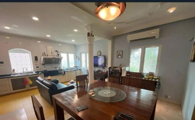 2-storey Terraced House for Sale in Sea Park (Petaling Jaya) - Cindy Kee - Kitchen - PropertyGuru.com.my