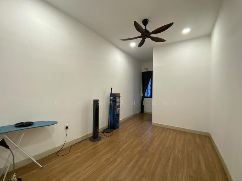2-storey Terraced House for Rent in Elmina (Shah Alam) - Nur Shahidah - Living Room - PropertyGuru.com.my