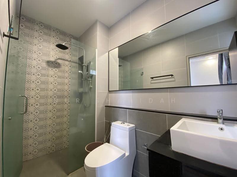 2-storey Terraced House for Rent in Elmina (Shah Alam) - Nur Shahidah - Bathroom - PropertyGuru.com.my