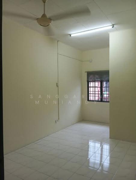 2-storey Terraced House for Rent in Lunas (Kedah) - Sanggaran Muniandy - Bedroom - PropertyGuru.com.my