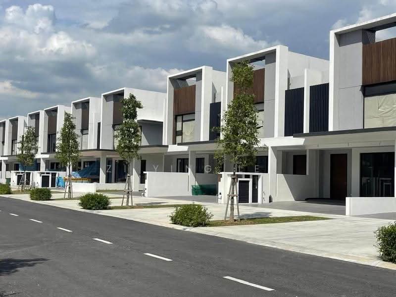 2-storey Terraced House for Rent in Petaling Jaya (Selangor) - Zi Ying Lee - Exterior - PropertyGuru.com.my