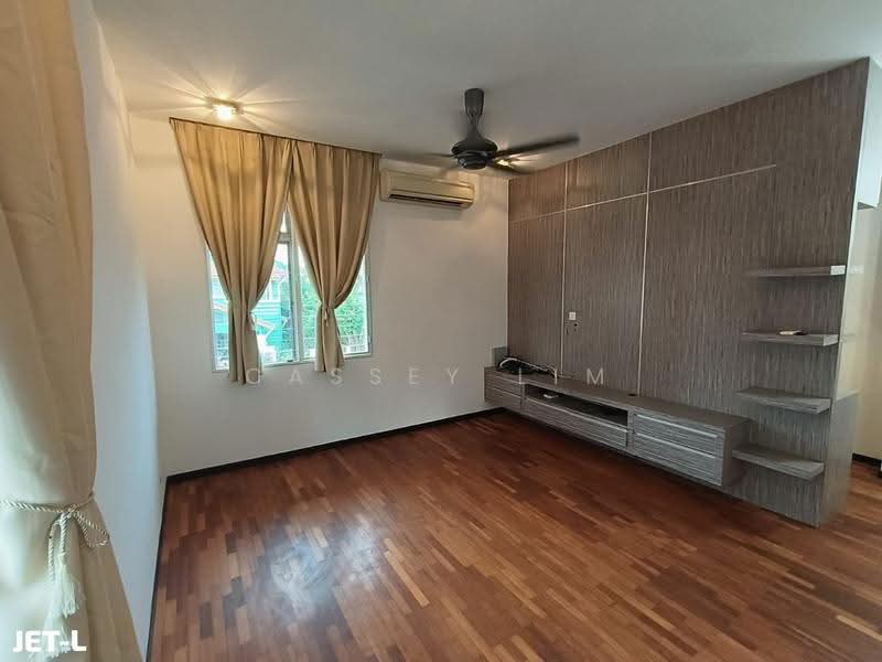 Rumah Berkembar untuk Disewa di Setia Alam (Selangor) - Cassey Lim - Living Room - PropertyGuru.com.my