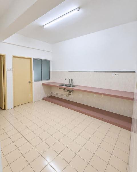 Rumah Teres 2-Tingkat untuk Dijual di Bukit Rimau (Shah Alam) - Kho Daniel - Kitchen - PropertyGuru.com.my