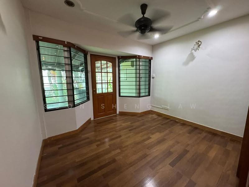 Semi-Detached House for Rent in Taman Lucky (Bangsar) - Soon Sheng Law - Living Room - PropertyGuru.com.my