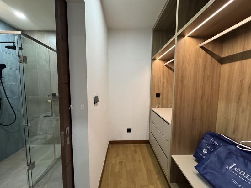Service Residence for Rent at Alfa Bangsar - Ashley Foo - Walk in wardrobe - PropertyGuru.com.my