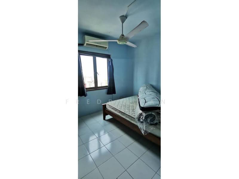 Apartment for Sale at Jelutong Park - Freddy Tan - Bedroom - PropertyGuru.com.my