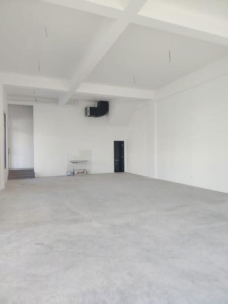 Shop for Rent in Puncak Alam (Selangor) - Lucas Wong - Interior - PropertyGuru.com.my