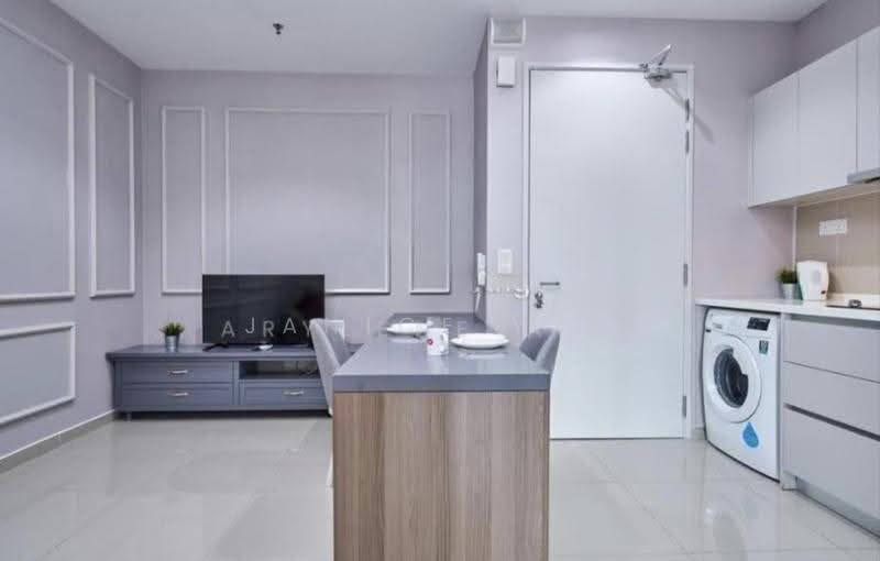 Service Residence for Rent at i-SOHO @ i-City - Janice Yap - Living Room - PropertyGuru.com.my