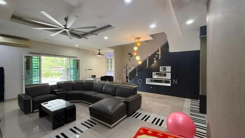Rumah Teres 3-Tingkat untuk Dijual di Bandar Seri Alam (Masai) - Nathan Chan - Living Room - PropertyGuru.com.my