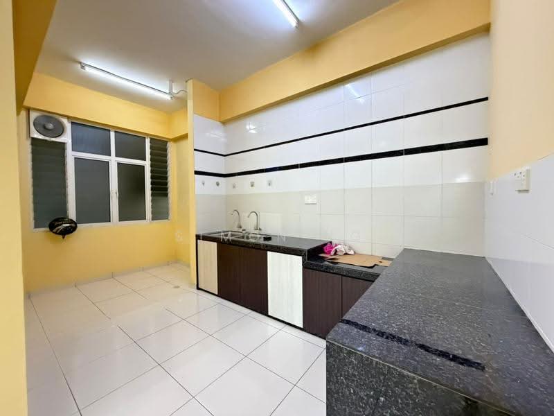 Condominium for Rent at Spectrum Residence (Alam Permai) - Simon Ng - Kitchen - PropertyGuru.com.my