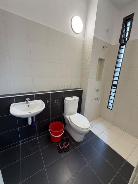 2-storey Terraced House for Sale in Taman Pulai Hijauan (Skudai) - Ee Fong Toh - Bathroom - PropertyGuru.com.my