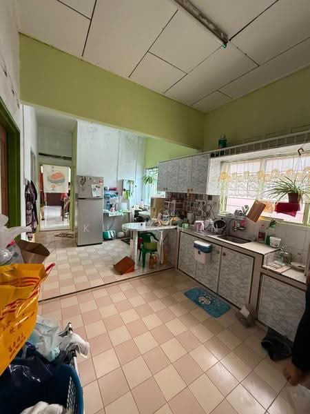 Semi-Detached House for Sale in Taman Skudai Indah (Skudai) - Kuu Chin - Kitchen - PropertyGuru.com.my