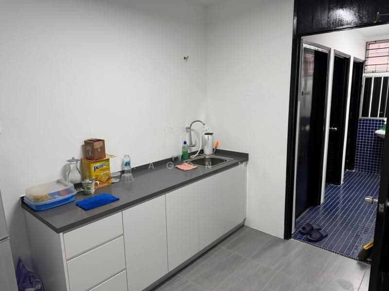 Pejabat untuk Disewa di Taman Mayang (Petaling Jaya) - DRAGON NG - Kitchen - PropertyGuru.com.my
