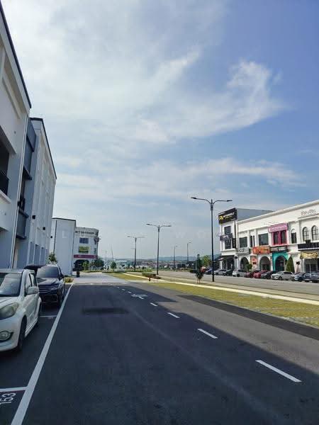 Shop for Rent in Puncak Alam (Selangor) - Lucas Wong - PropertyGuru.com.my