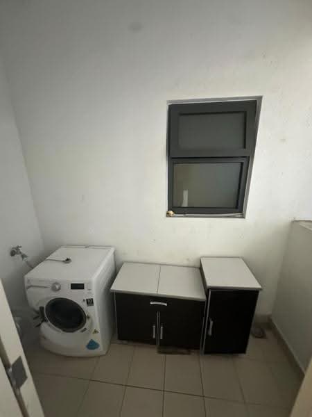 Kondominium untuk Dijual di Lakeville Residence - Aiki Yap - Exterior - PropertyGuru.com.my