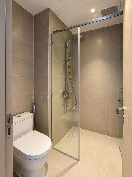 Kediaman Servis untuk Dijual di Skyline Embassy - Cindy Tey - Bathroom - PropertyGuru.com.my