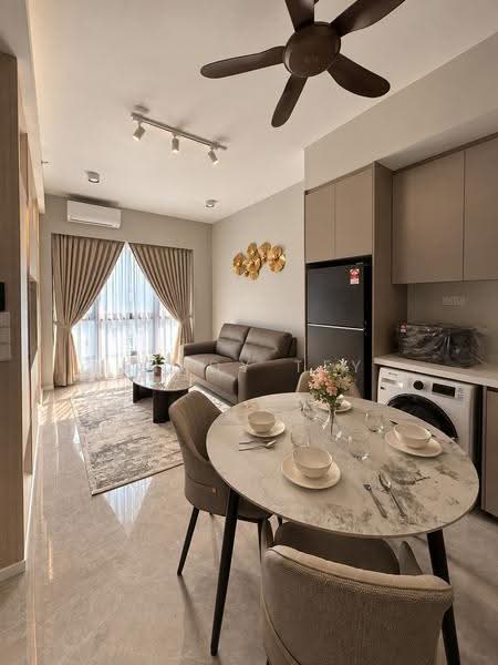 Kediaman Servis untuk Dijual di Skyline Embassy - Cindy Tey - Living Room - PropertyGuru.com.my