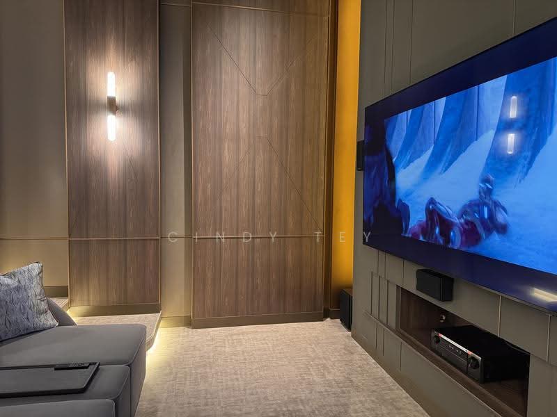 Kediaman Servis untuk Dijual di Skyline Embassy - Cindy Tey - Living Room - PropertyGuru.com.my