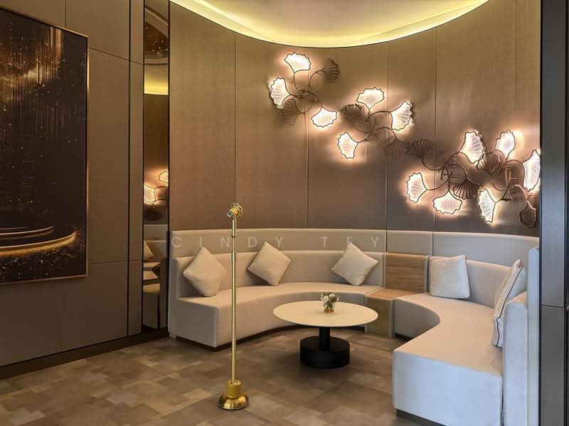 Kediaman Servis untuk Dijual di Skyline Embassy - Cindy Tey - Living Room - PropertyGuru.com.my