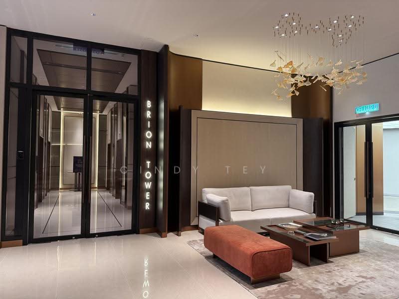 Kediaman Servis untuk Dijual di Skyline Embassy - Cindy Tey - Entrance - PropertyGuru.com.my
