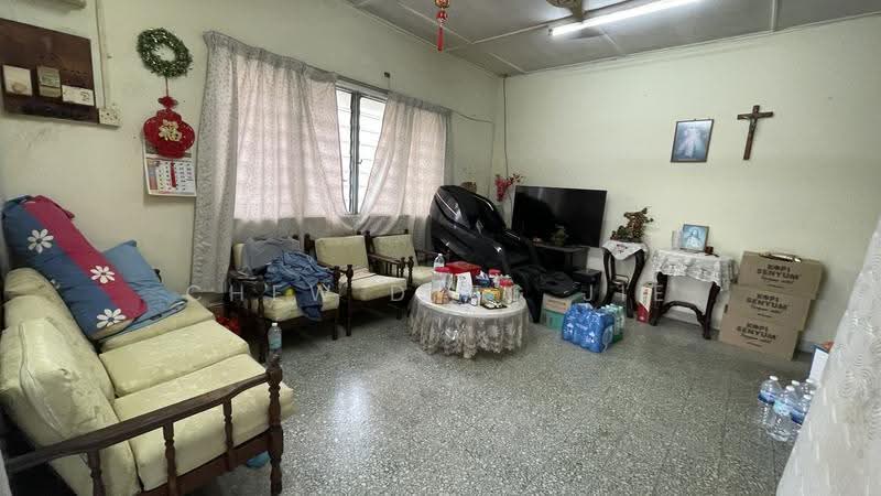 Terraced House for Sale in Kepong (Kuala Lumpur) - Chew Ding Jie - Living Room - PropertyGuru.com.my