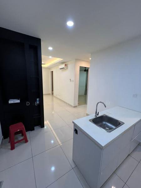 Kediaman Servis untuk Dijual di H2O Residences - Derrick Lim - Kitchen - PropertyGuru.com.my