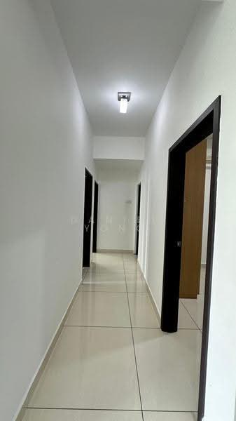 Service Residence for Sale at D'Inspire Residence (Inspira Bestari) - Daniel Yong - Corridor - PropertyGuru.com.my