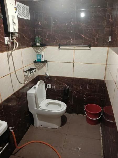Rumah Teres 1-Tingkat untuk Dijual di Taman Johor (Tampoi) - Melinda Ee - Bathroom - PropertyGuru.com.my