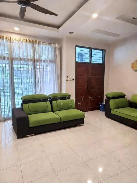 2-storey Terraced House for Sale in Taman Naluri (Seberang Jaya) - Jocelyn Neoh - Living Room - PropertyGuru.com.my
