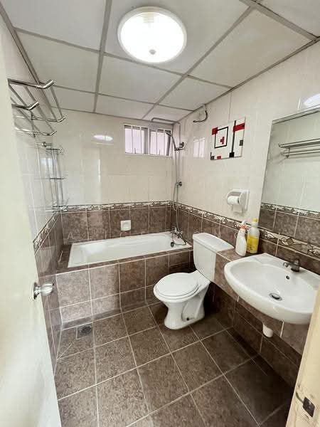 Condominium for Rent at Villa Makmur - Alice Tong - Bathroom - PropertyGuru.com.my