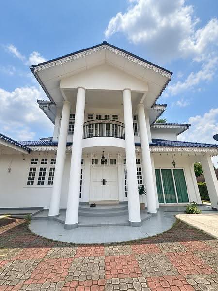 Rumah Banglo untuk Dijual di Taman Nong Chik (Johor Bahru) - Fakhrul Imlan - Exterior - PropertyGuru.com.my
