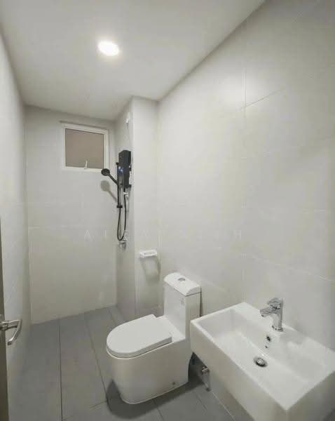 Service Residence for Rent at TRELLIS RESIDENCES - Alex Sieh - Bathroom - PropertyGuru.com.my