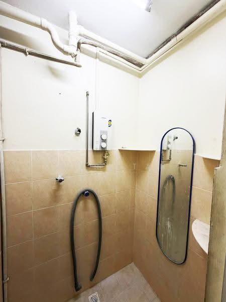 Apartment for Rent at Halaman Kenanga - Jerry Tan - Bathroom - PropertyGuru.com.my