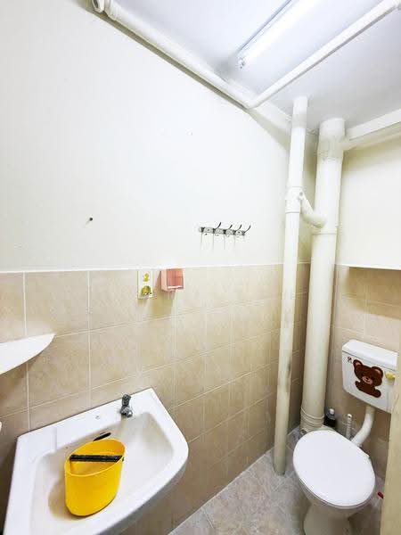 Apartment for Rent at Halaman Kenanga - Jerry Tan - Bathroom - PropertyGuru.com.my